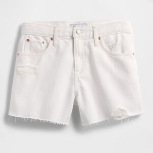 BNWT Size 31 Gap 4” mid rise Ultrasoft Relaxed Cutoff Shorts
